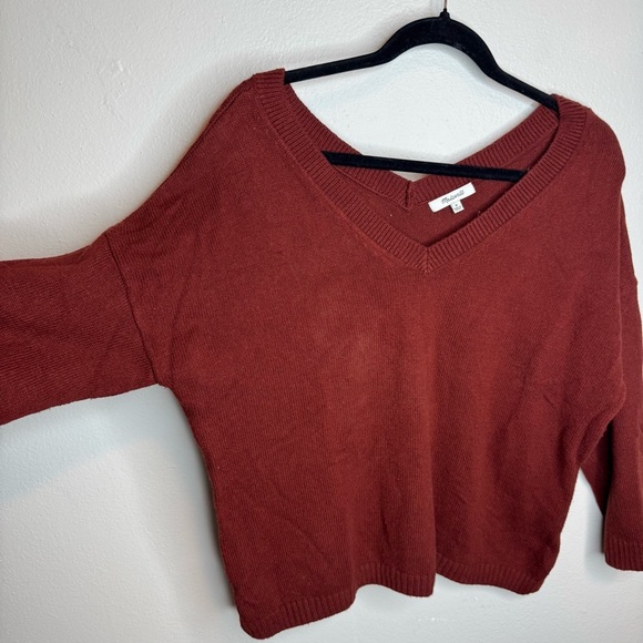 Madewell Lightweight Sleeve Double V-Neck Sweater in Burnished Mahogany - Picture 5 of 9